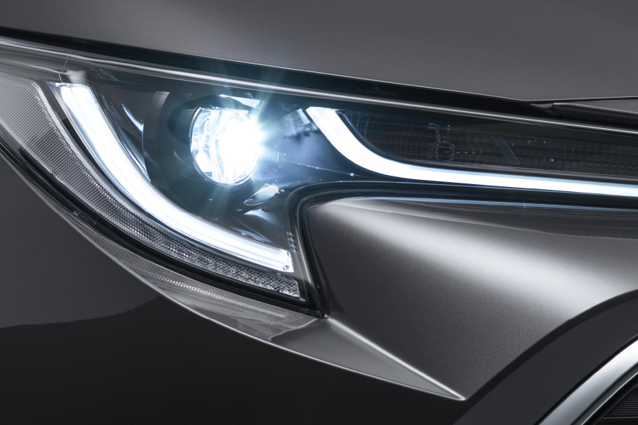 Bi-Beam LEDヘッドランプ+LEDターンランプ+LEDクリアランスランプ&LEDデイライト
