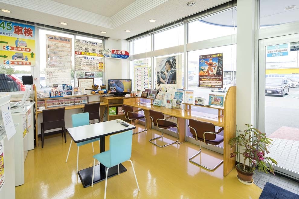 N_平原店 内観2