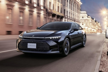 Z（ハイブリッド車）