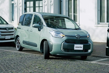 トヨタ チームメイト［アドバンスト パーク］　［Z（ハイブリッド車）にメーカーオプション］